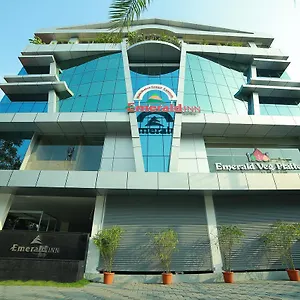 4* Resort Nakshatra Emerald